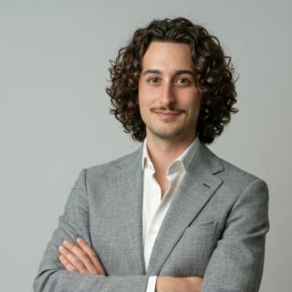 Antonio Dell'Arte, Founder & CEO IsyLuxe