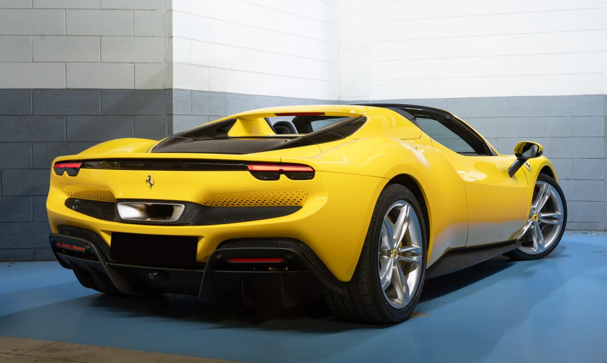 Ferrari 296 GTS – Foto 6