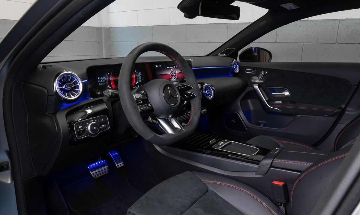 Mercedes-Benz A45S AMG – Foto 8