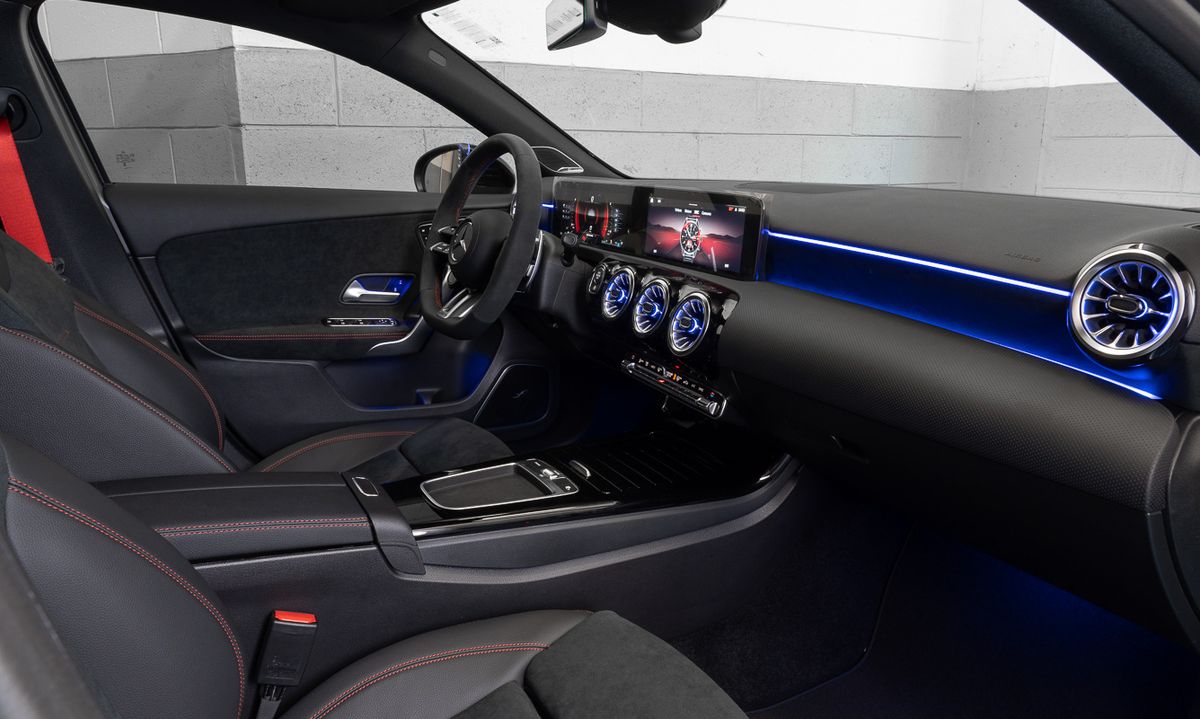 Mercedes-Benz A45S AMG – Foto 9