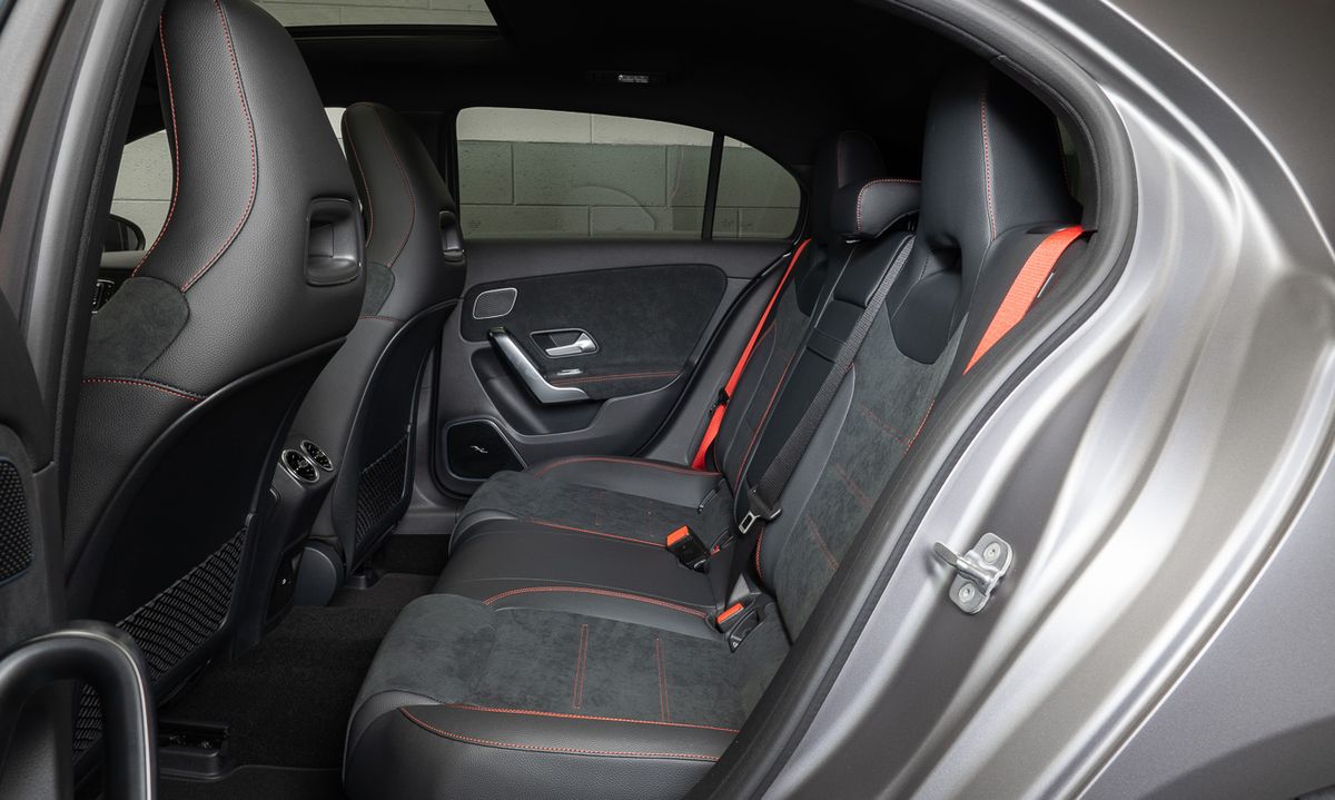 Mercedes-Benz A45S AMG – Foto 10