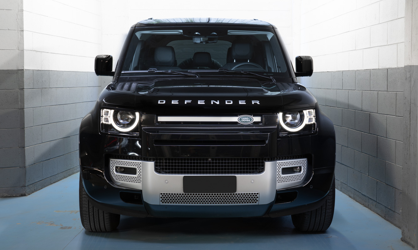 Defender 110 in Barcelona - next