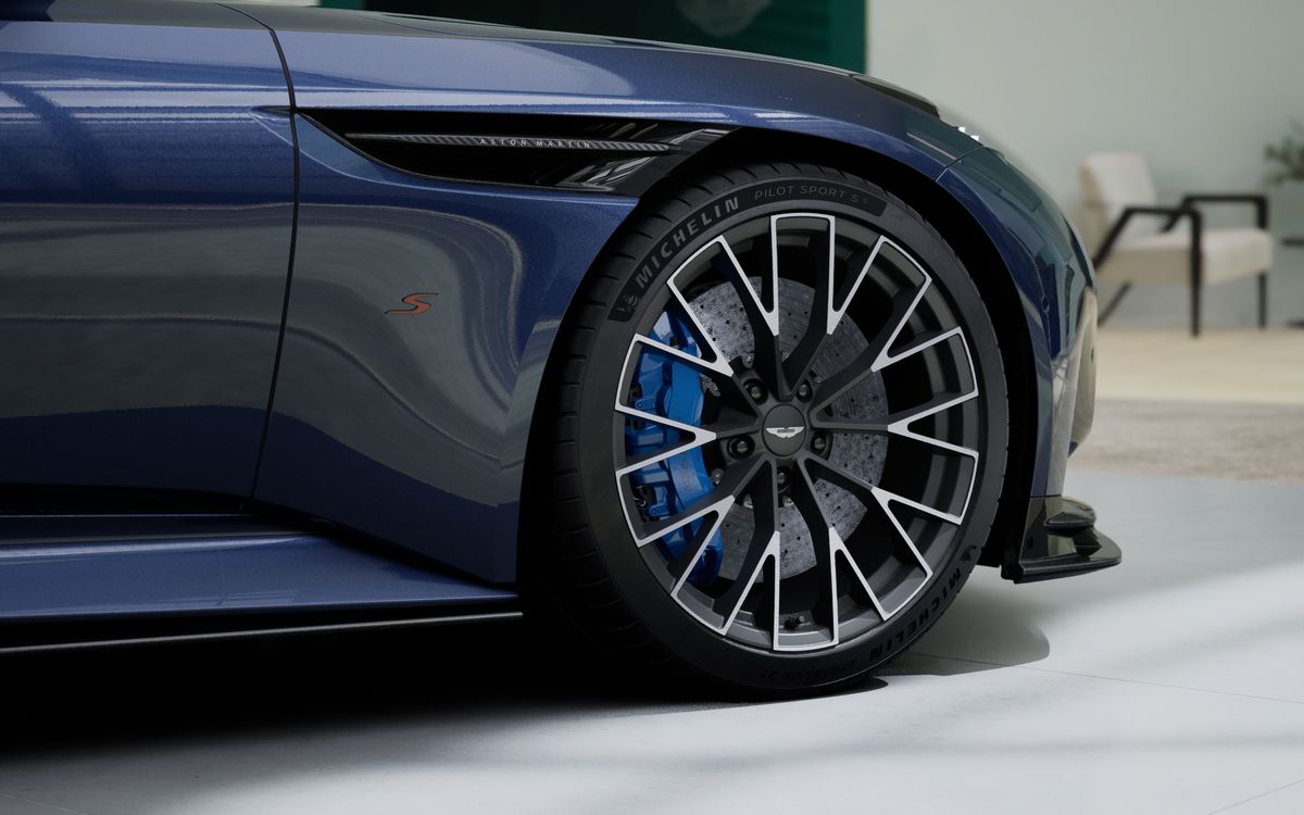 Aston Martin DB12 S – Photo 3