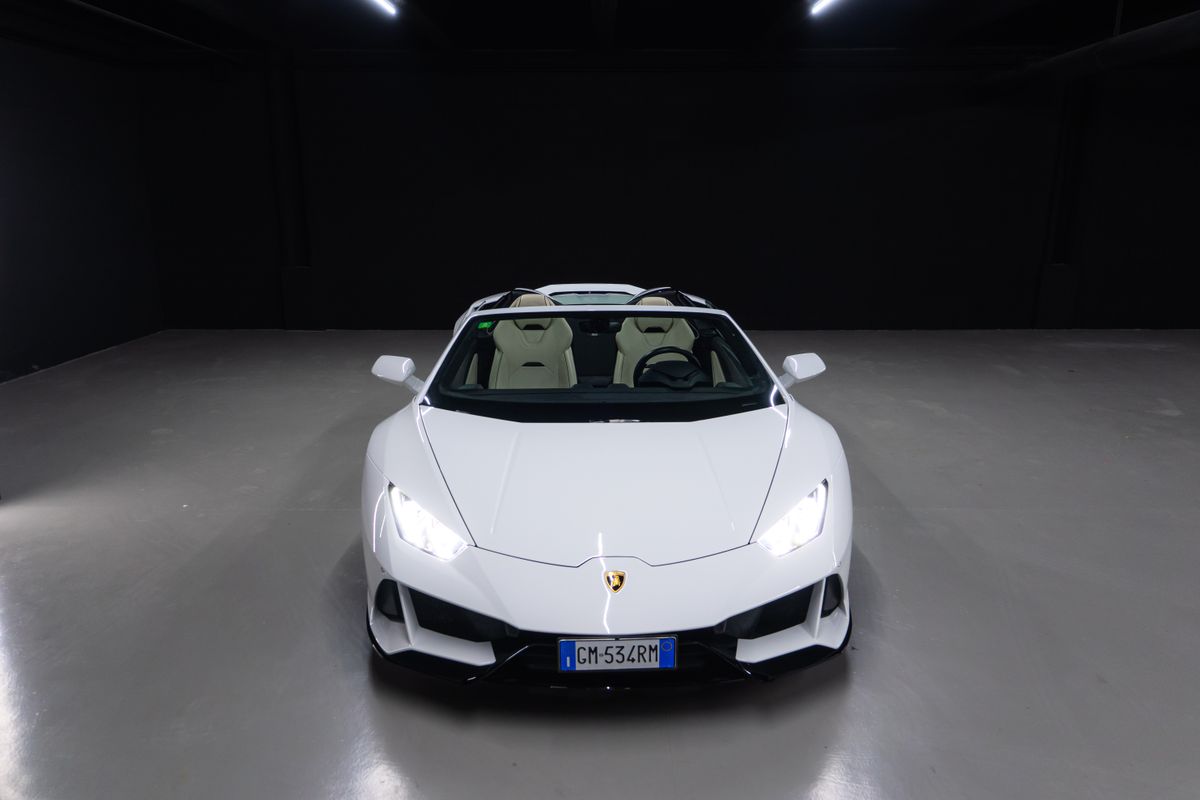 Lamborghini Huracan Evo Spyder – Foto 4