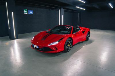  F8 Spider Red Black Strips in Monaco - next