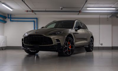 DBX 707 in Paris - next