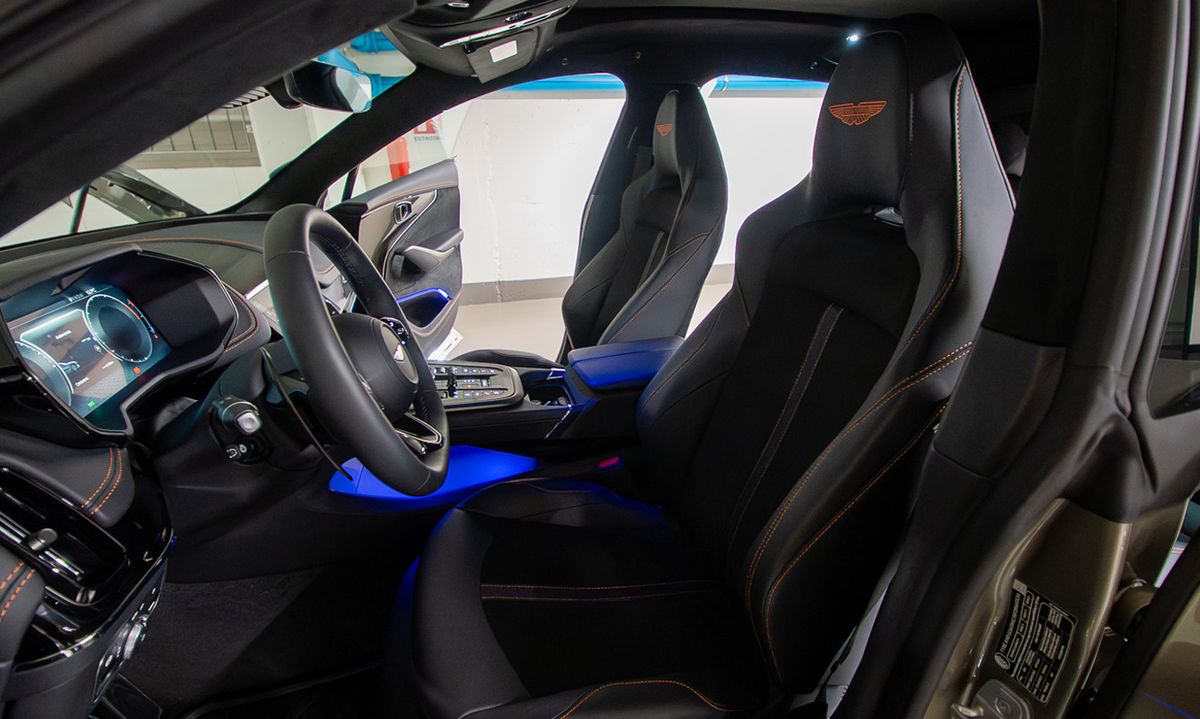 Aston Martin DBX 707 – Foto 9