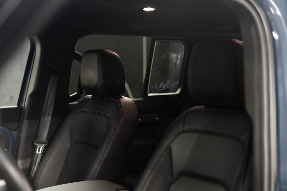 Land Rover Defender 7 seater – Foto 2