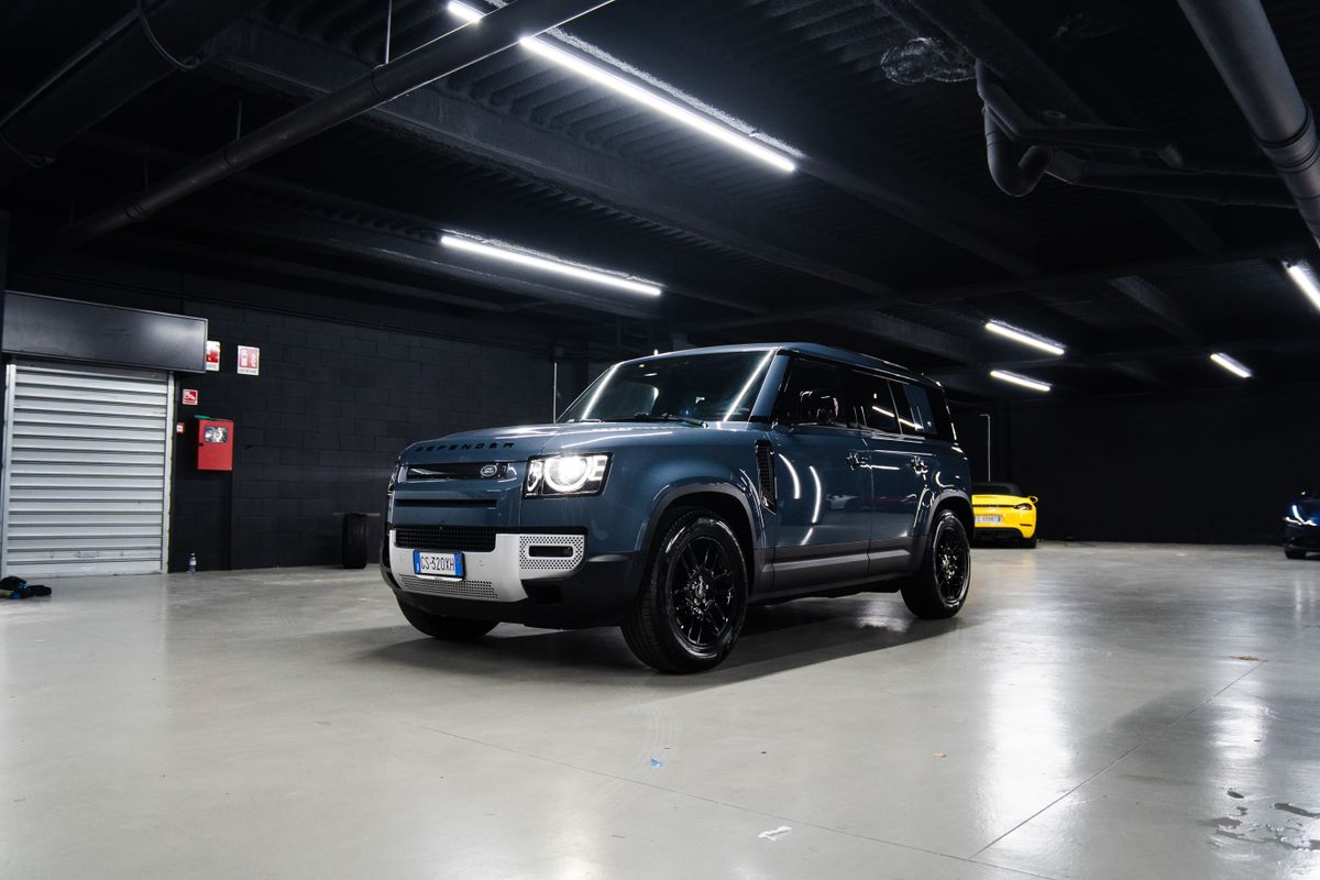 Land Rover Defender 7 seater – Foto 5