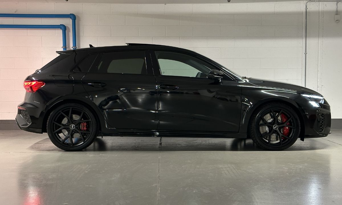 Audi RS3 SportBack Quattro S-Tronic (8Y) – Foto 3