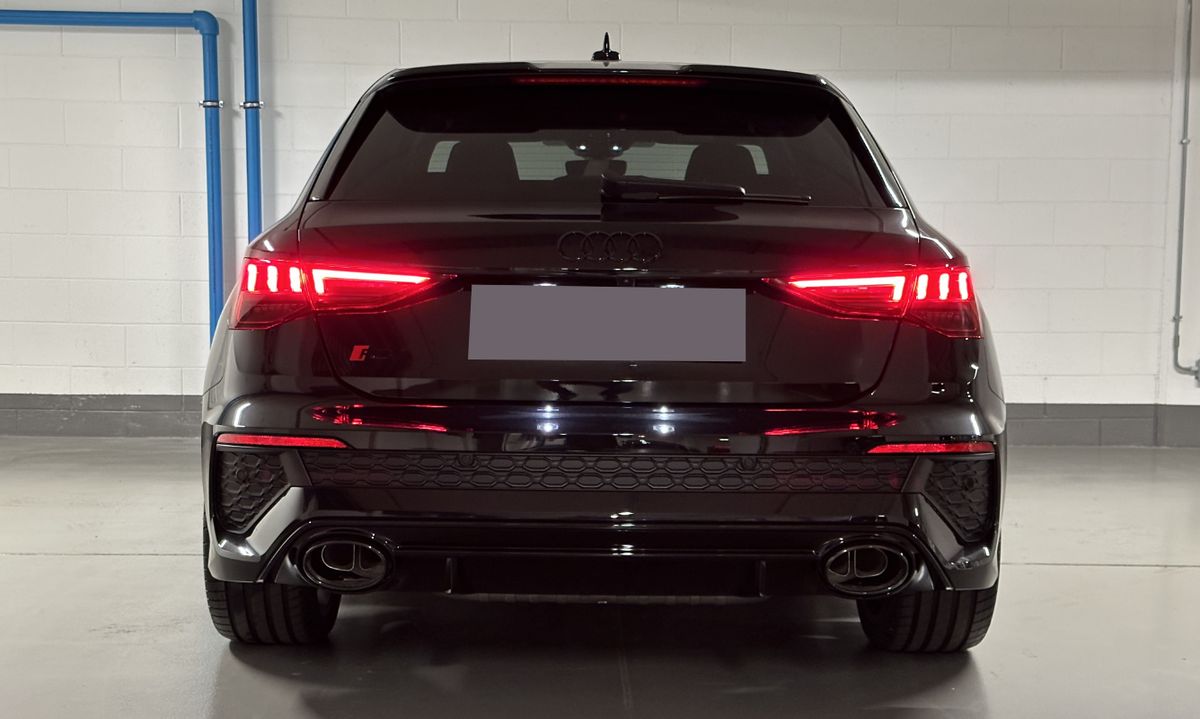 Audi RS3 SportBack Quattro S-Tronic (8Y) – Foto 4