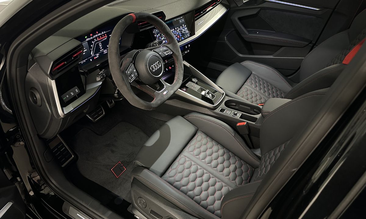 Audi RS3 SportBack Quattro S-Tronic (8Y) – Foto 6