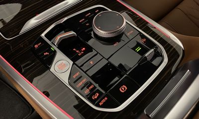 X7 xDrive40d M Sport in Anvers - previous