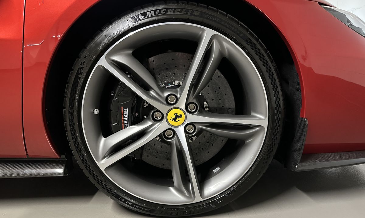 Ferrari 296 GTB – Foto 12