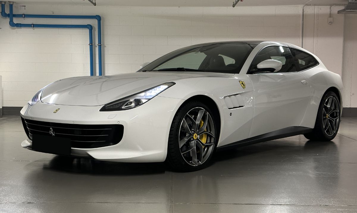 Ferrari GTC4Lusso T RWD – Foto 10