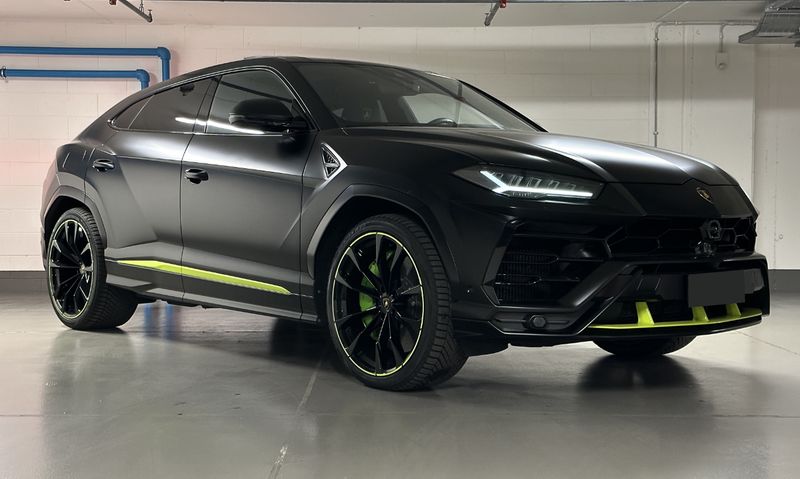 Urus Pearl Capsule in Genève - 1