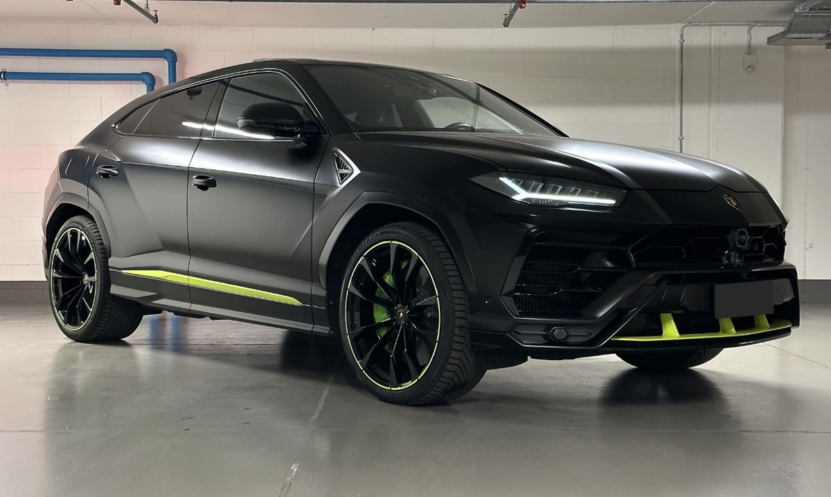 Lamborghini Urus Pearl Capsule