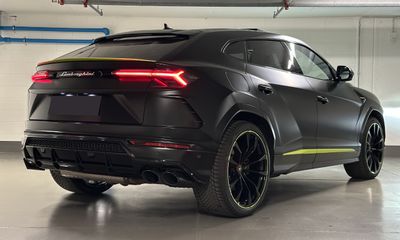 Urus Pearl Capsule in Genève - next