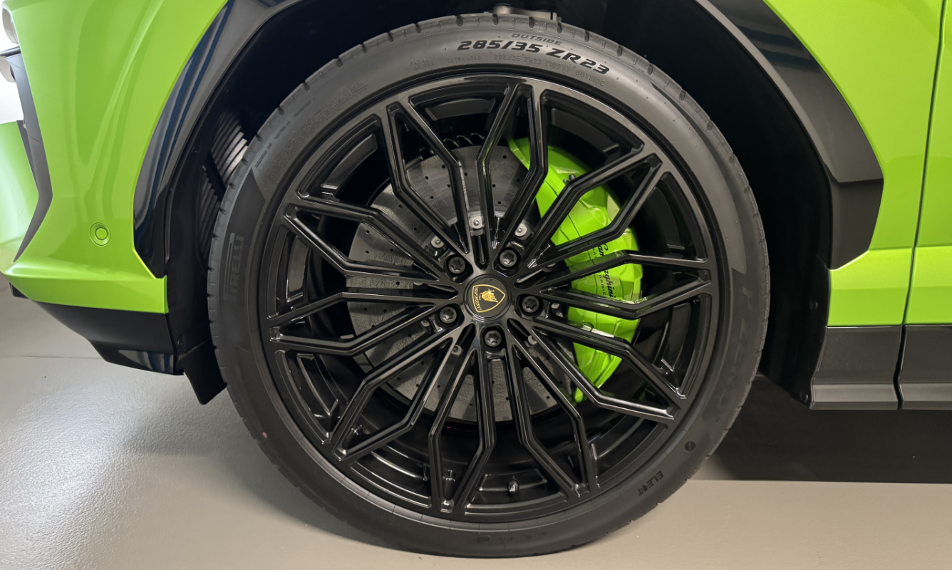 Luxury car rental in Europe - Lamborghini Urus SE - next