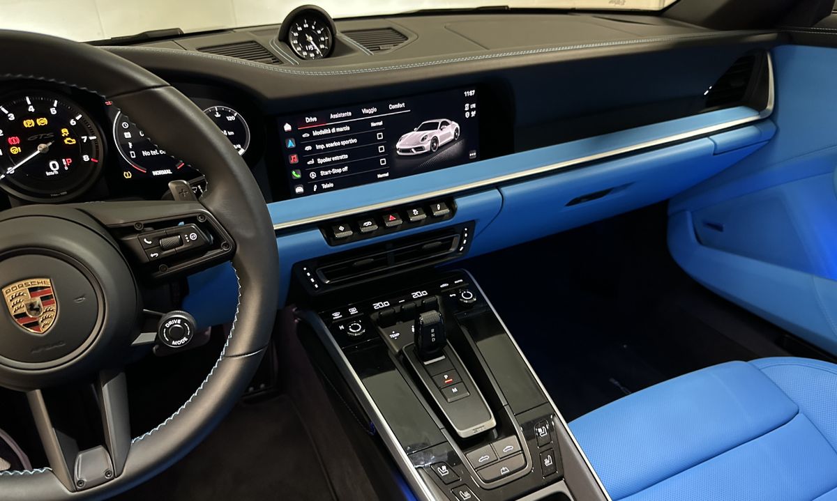 Porsche 911 992 4 GTS Cabriolet – Foto 12