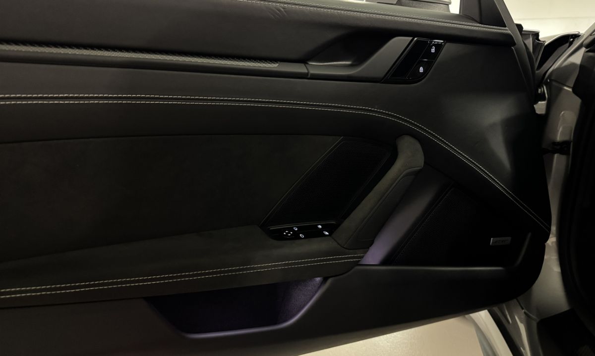 Porsche 911 992 GT3 – Foto 2
