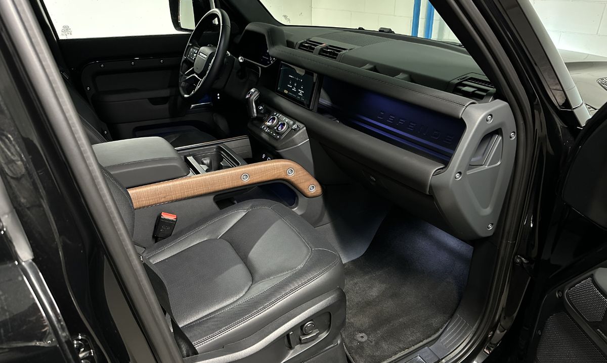 Land Rover Defender 110 D200 X-Dynamic SE – Foto 8