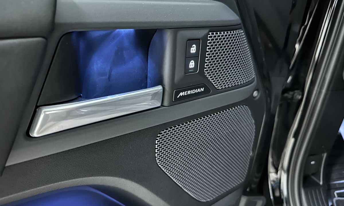 Land Rover Defender 110 D200 X-Dynamic SE – Foto 9