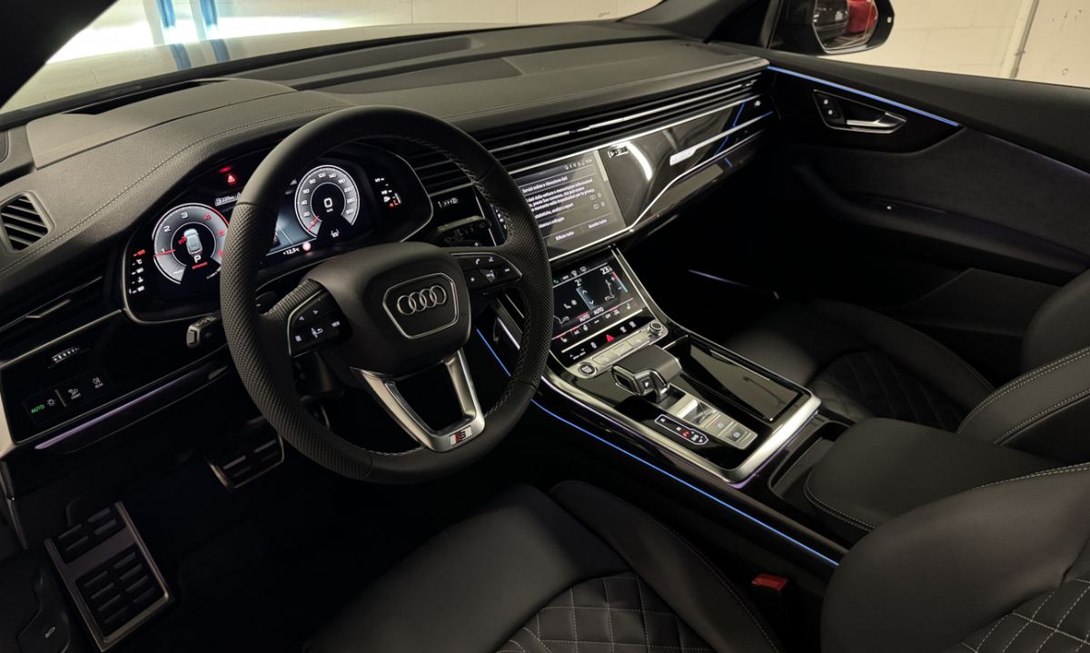 Audi Q8 50 TDI – Foto 6