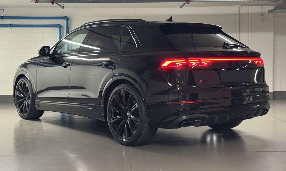 Audi Q8 50 TDI – Foto 11