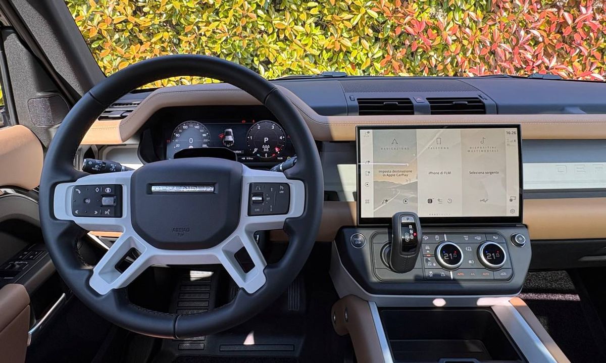 Land Rover Defender 110 HSE (7 Seats) – Foto 7