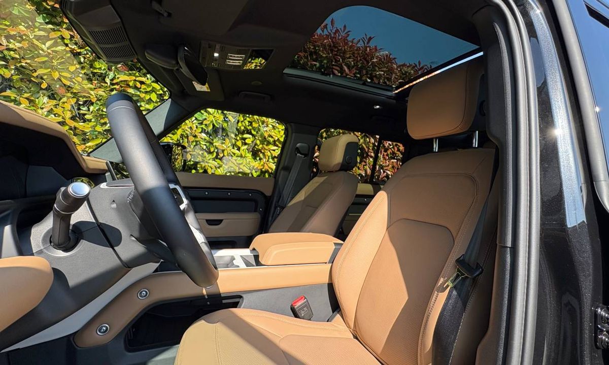 Land Rover Defender 110 HSE (7 Seats) – Foto 9