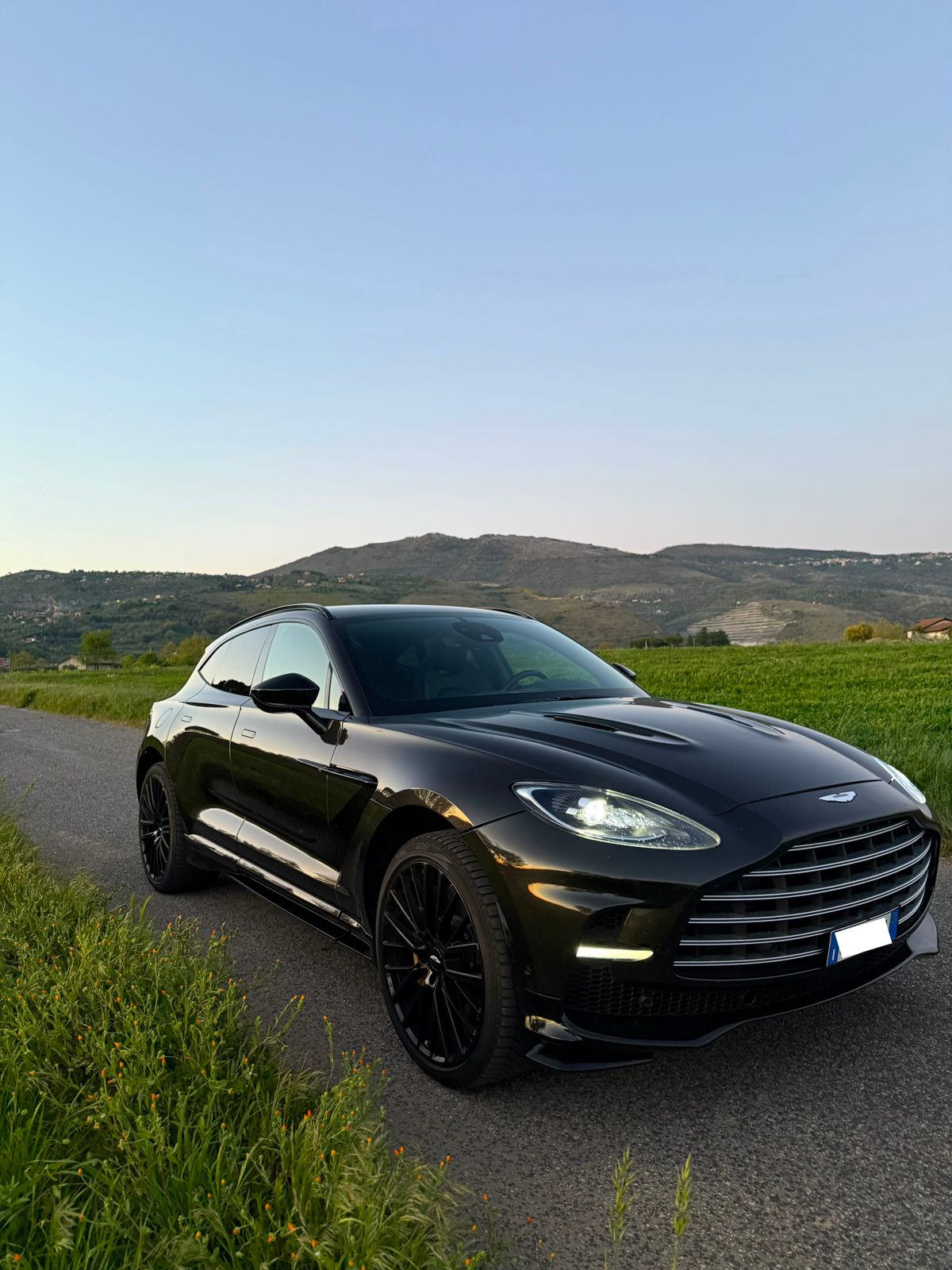 Aston Martin DBX 707 Black – Foto 7