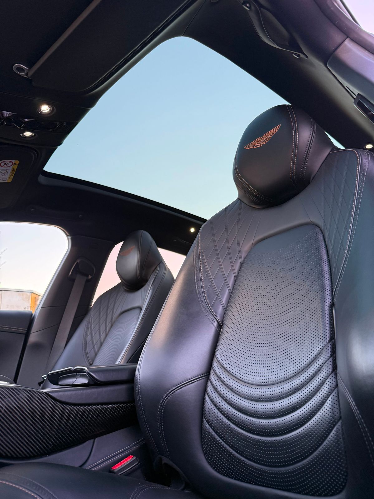 Aston Martin DBX 707 Black – Foto 9