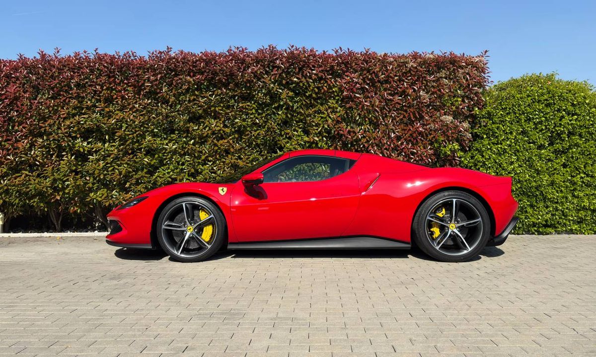 Ferrari 296 GTS – Foto 2