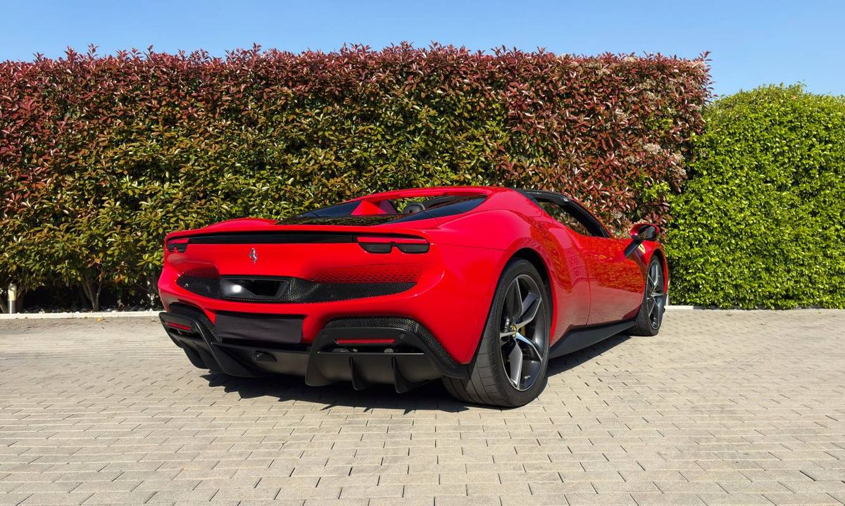 Ferrari 296 GTS – Foto 4