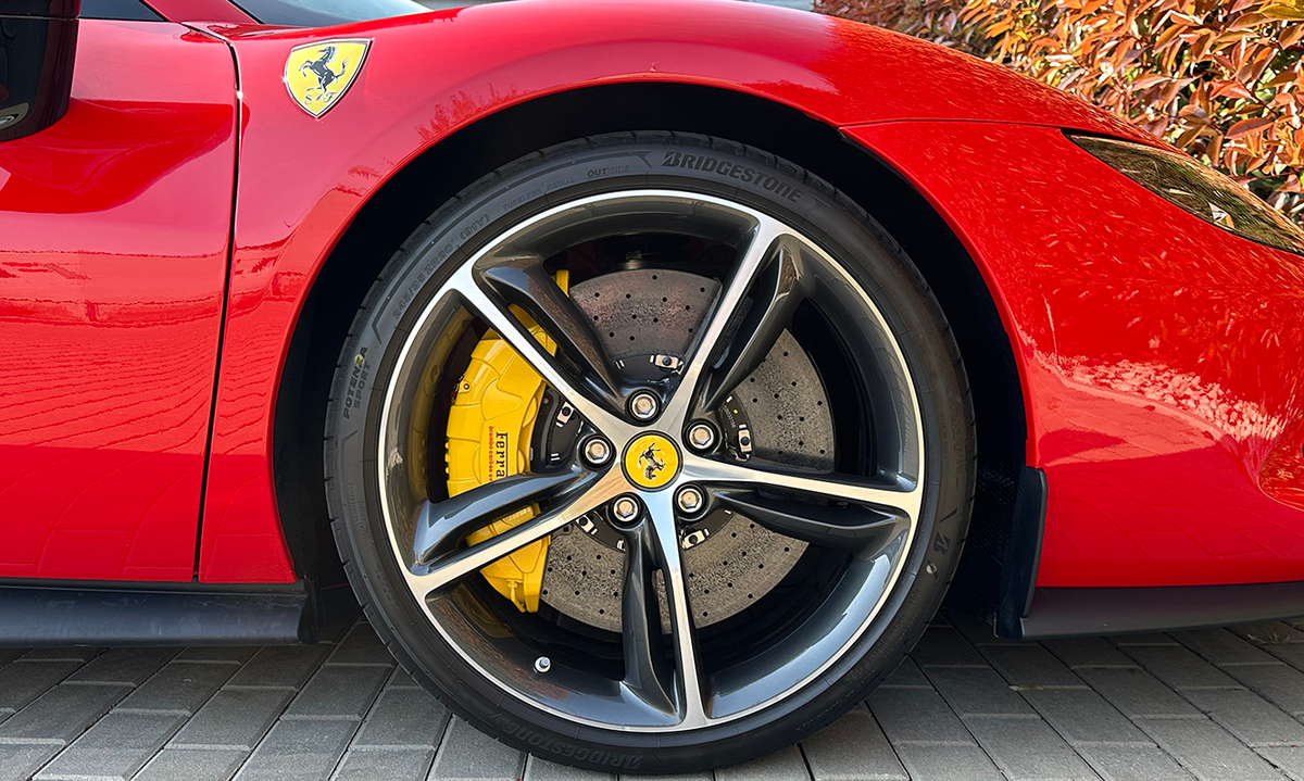 Ferrari 296 GTS – Foto 6