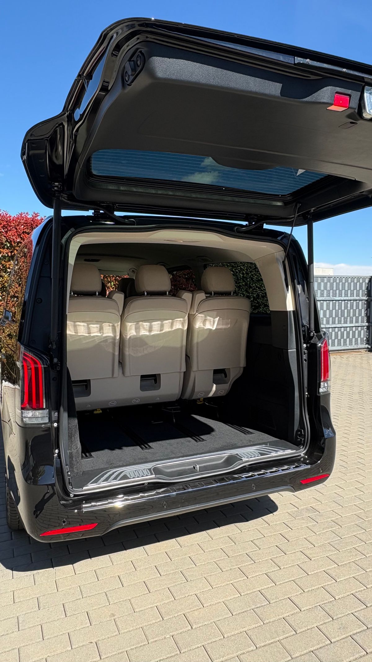 Mercedes-Benz V class extralong 2026 – Foto 6