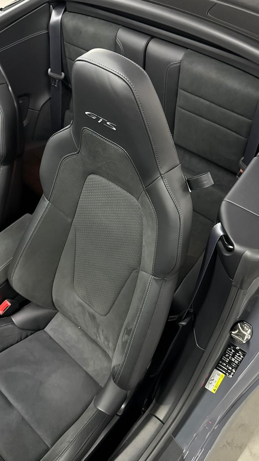 Porsche 911 992 4 GTS Cabriolet Grey – Foto 2