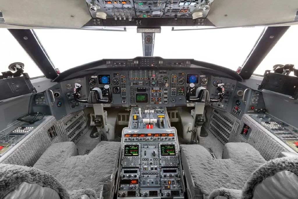 BOMBARDIER BOMBARDIER CHALLENGER 601 – صورة 4