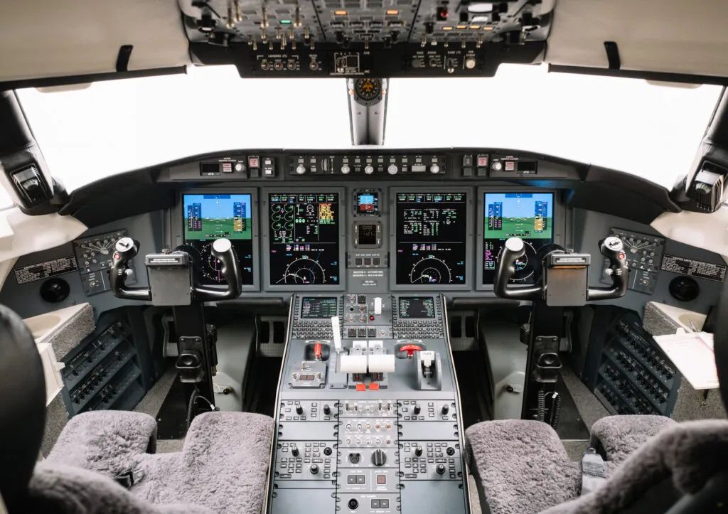 Bombardier Bombardier Challenger 650 – صورة 4