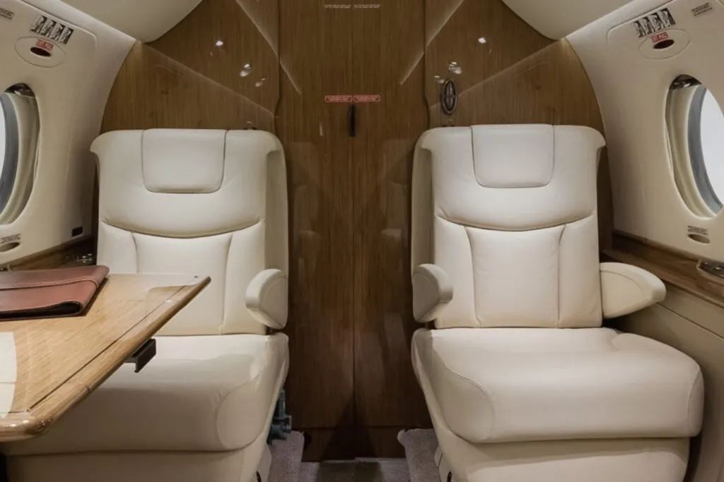 Gulfstream Gulfstream G150 – صورة 3