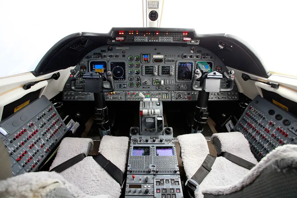 BOMBARDIER BOMBARDIER LEARJET 60 / 60XR – صورة 4