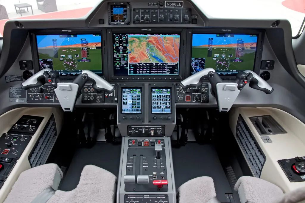 Embraer Embraer Phenom 300 – صورة 4