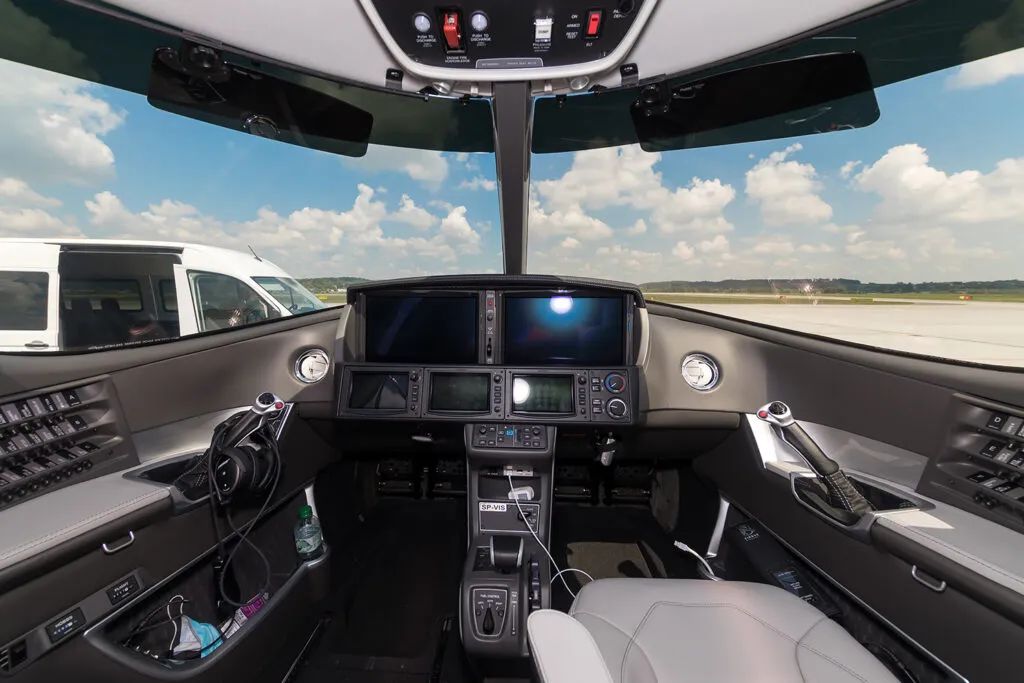 Cirrus Cirrus Vision Jet SF50 – صورة 4