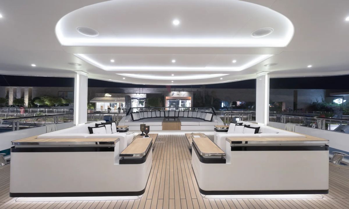 CMB Yachts LIQUID SKY – صورة 8