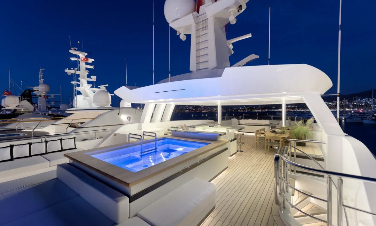 CMB Yachts LIQUID SKY – صورة 12