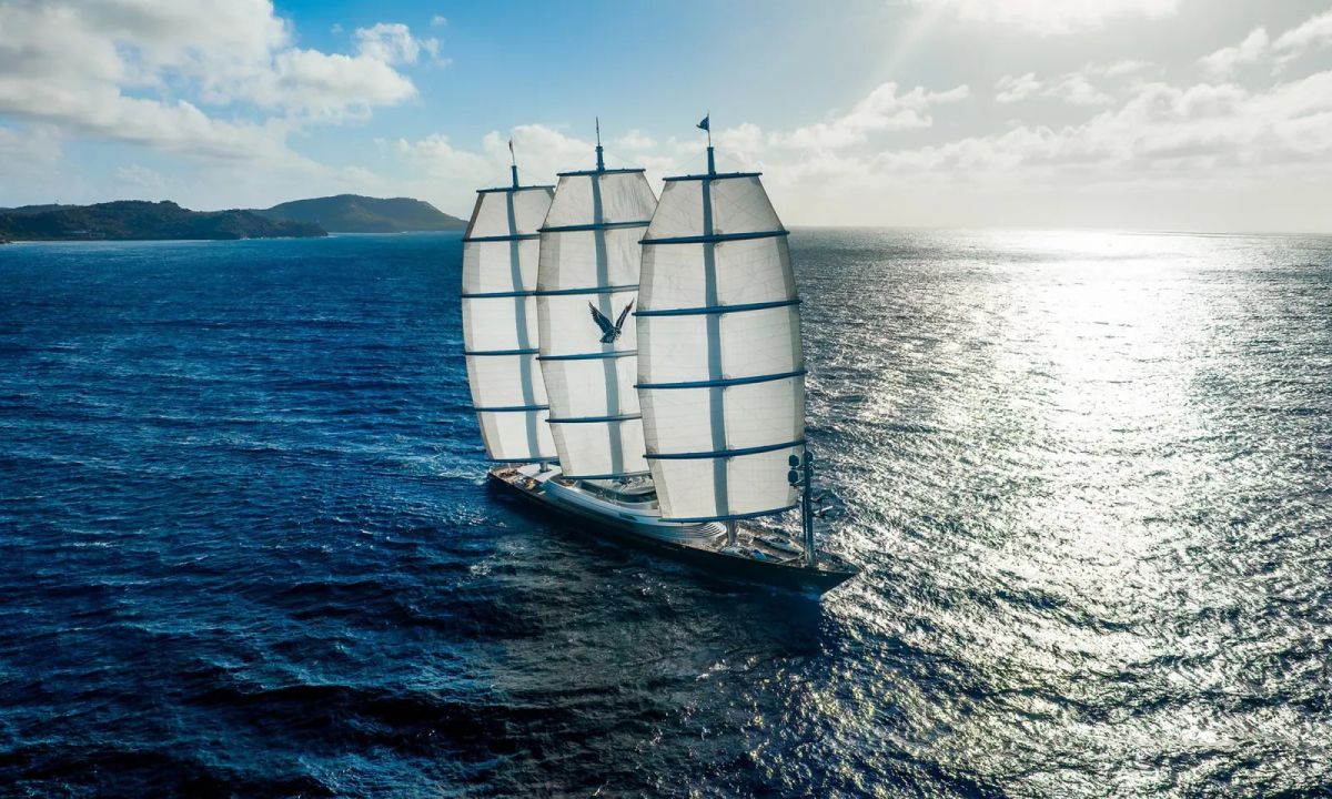 Perini Navi MALTESE FALCON