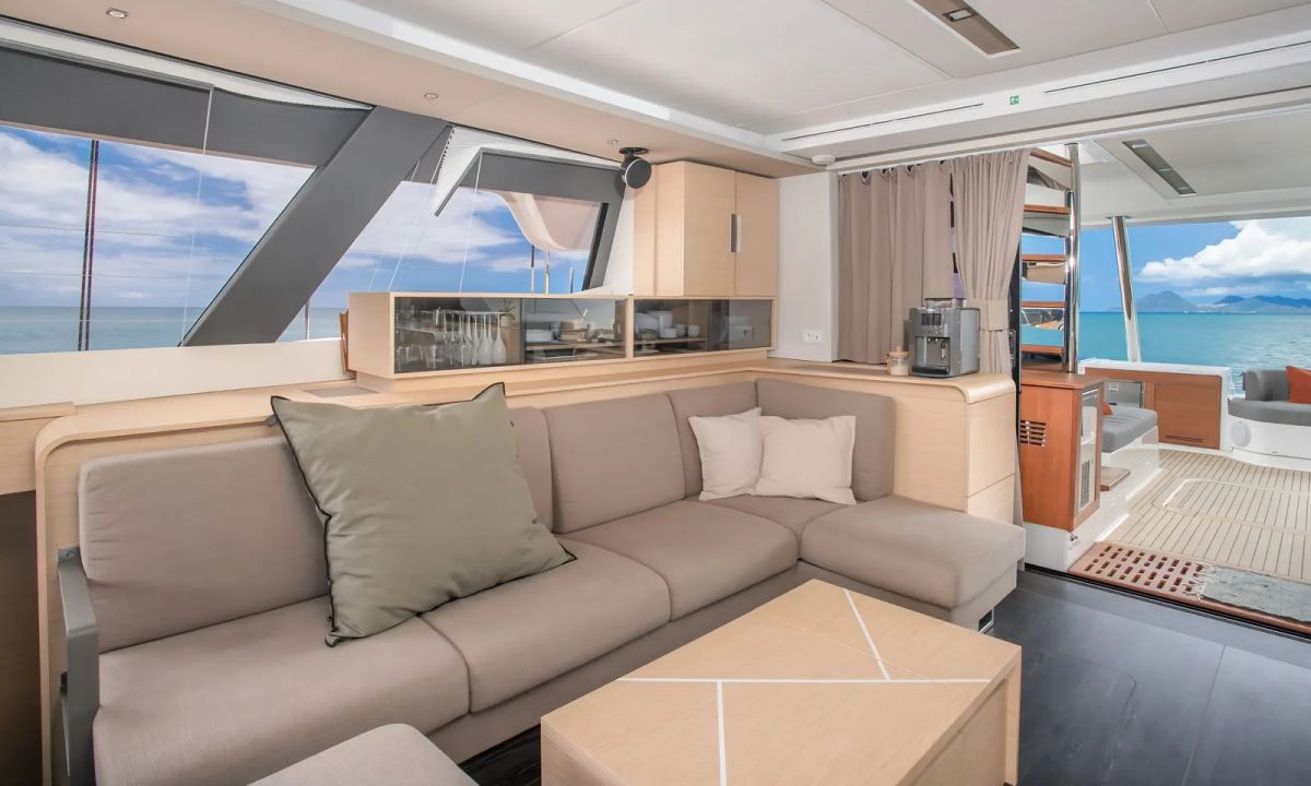 Fountaine Pajot OKINAWA – صورة 9