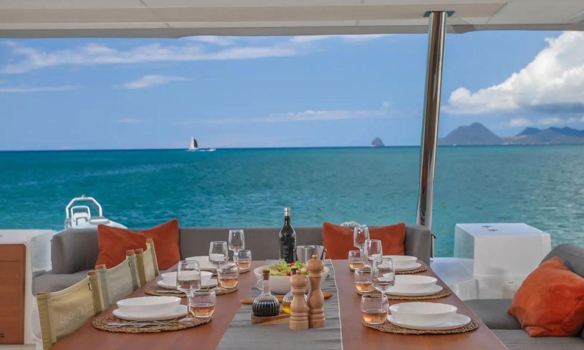 Fountaine Pajot OKINAWA – صورة 6